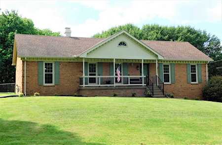 130 Paradise Dr Hendersonville, TN 37075