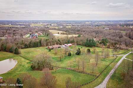 454 Deer Creek Ln Taylorsville, KY 40071