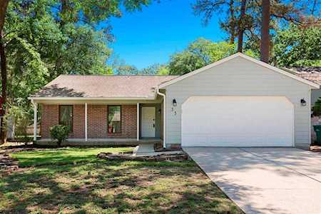 35 S Morningwood Ct The Woodlands, TX 77380