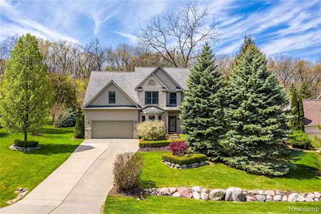 16152 Valcrest Dr Fenton Twp, MI 48451