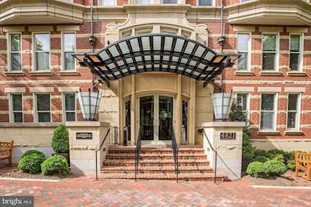 4821 Montgomery Ln #401 Bethesda, MD 20814