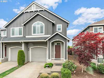 16055 SE Kingbird Dr Happy Valley, OR 97015