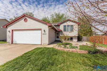 5701 S Southwind Ave Sioux Falls, SD 57106
