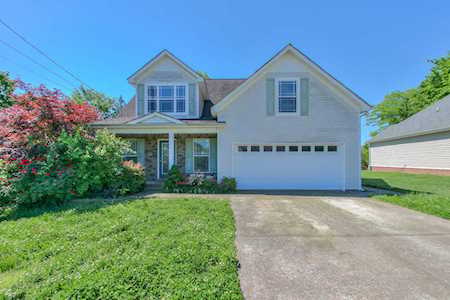 619 Wildwood Dr Smyrna, TN 37167