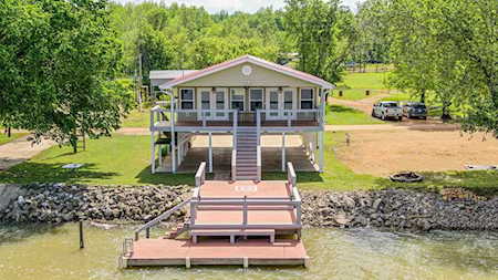 267 Martin Landing Rd Lobelville, TN 37097