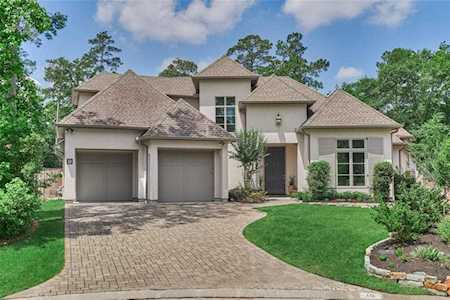 10 Pebble Cove Ct The Woodlands, TX 77381