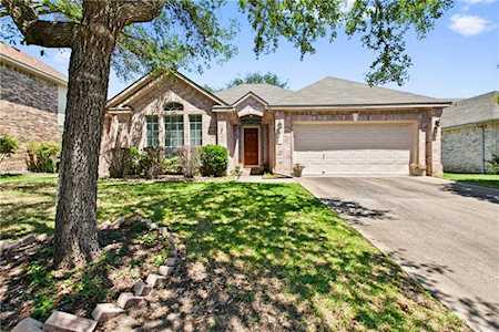 807 Spring Hollow DR Leander, TX 78641