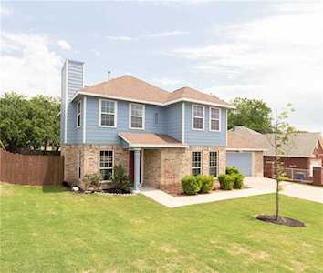 10903 Parkfield DR Austin, TX 78758