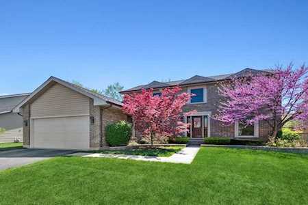 4104 Lindenwood Ln Northbrook, IL 60062