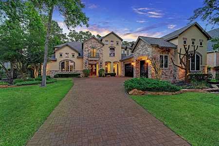 50 E Ambassador Bend The Woodlands, TX 77382
