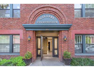2076 NW Johnson St #102 Portland, OR 97209