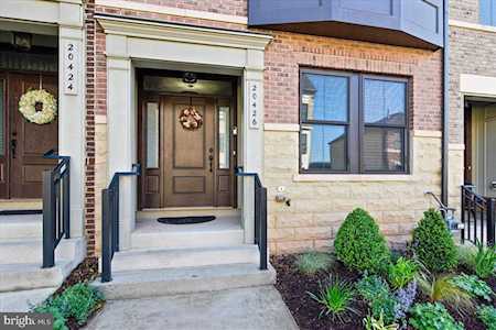 20426 Codman Dr Ashburn, VA 20147