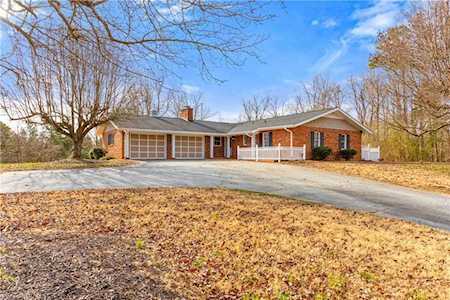 3067 W Lexington Avenue Extension High Point, NC 27262