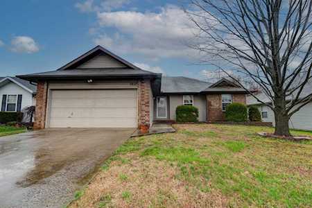 3827 W Kay Pointe Blvd Springfield, MO 65802