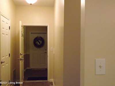 9601 Preston Spring Dr #103 Louisville, KY 40229