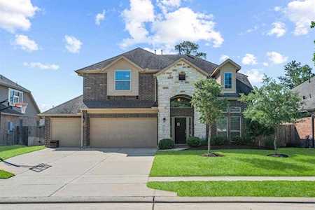 10715 Sir Alex Dr Tomball, TX 77375