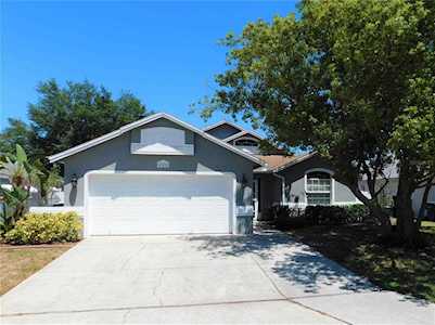405 Saint Anns Dr Winter Haven, FL 33884