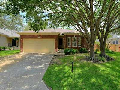 10306 Broomflower DR Austin, TX 78739