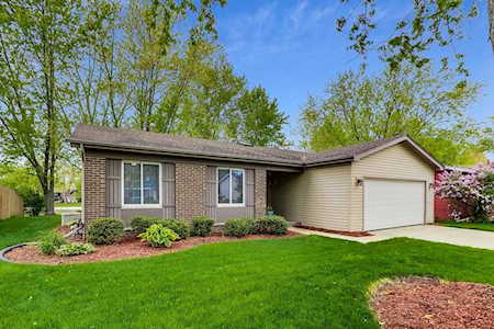 5S760 Springdale Dr Naperville, IL 60540