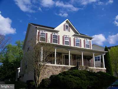 303 Reserve Ct Baltimore, MD 21228