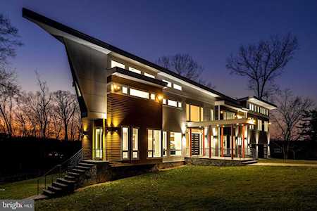 2368 Hunter Mill Rd Vienna, VA 22181