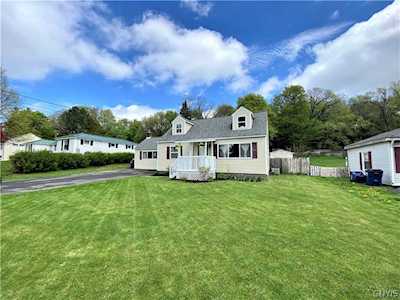 118 Hinsdale Rd Camillus, NY 13031