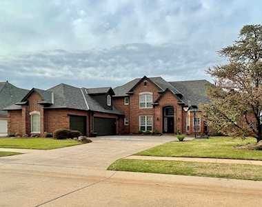8029 NW 124th St Oklahoma City, OK 73142