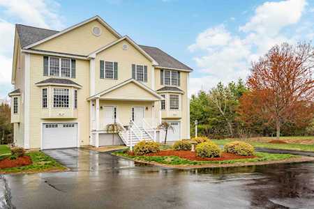 21 Shaker Heights Ln Chester, NH 03036