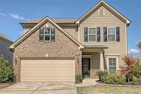 4425 Pleasant Woods Dr Cumming, GA 30028