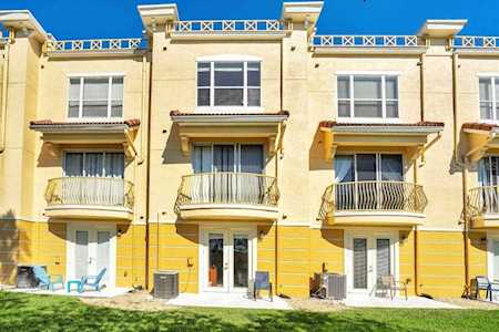 8024 Cool Breeze Dr #130 Orlando, FL 32819