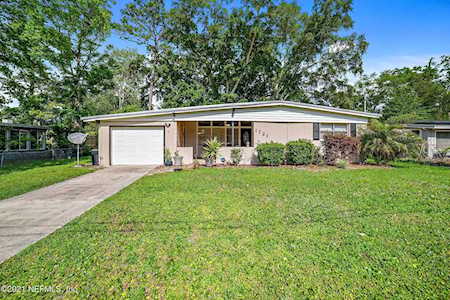 1721 Le Bois Dr Jacksonville, FL 32221