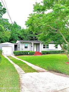 7801 Caxton Cir Jacksonville, FL 32208