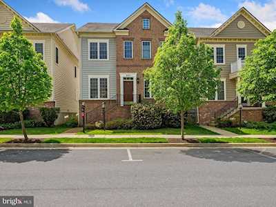 865 Hidden Marsh St Gaithersburg, MD 20877