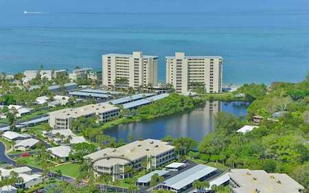 199 Whispering Sands Dr #303 Sarasota, FL 34242