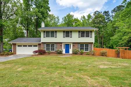 4599 Mountain Creek Dr Roswell, GA 30075