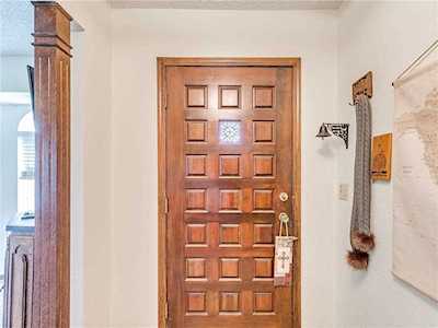 904 John F Kroutil Dr Yukon, OK 73099