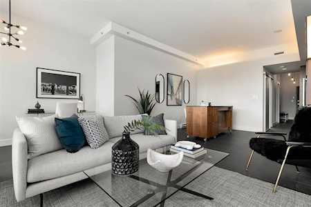 33 W Pender Street #404 Vancouver, BC V6B 0E5