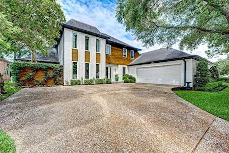 610 Longview Dr Sugar Land, TX 77478