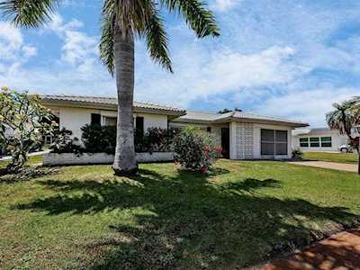 706 Buttonwood Dr Bradenton, FL 34208