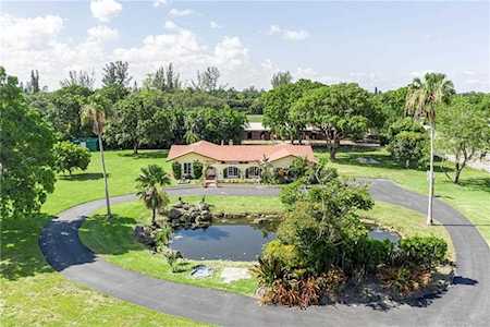 14750 W Palomino Dr Southwest Ranches, FL 33330