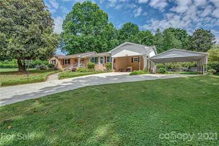 710 Briarcliff Rd Gastonia, NC 28056