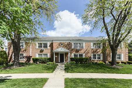 906 W Saint James St #2E Arlington Heights, IL 60005