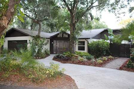 2041 Misty Sunrise Trl Sarasota, FL 34240