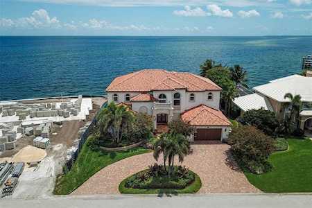 1990 Carolina CIRCLE NE St. Petersburg, FL 33703