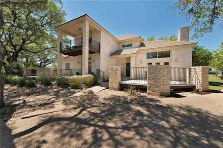 33 Tiburon DR The Hills, TX 78738