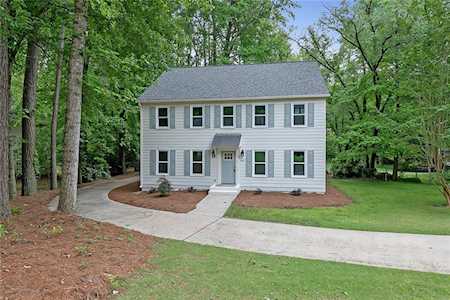 465 Summerfield Dr Alpharetta, GA 30022