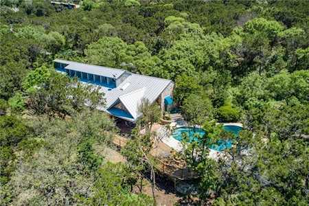 999 Roadrunner RD West Lake Hills, TX 78746