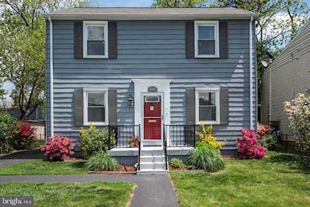 6211 Sligo Parkway Hyattsville, MD 20782