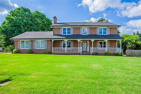 4530 Lucerne Ln SW Lilburn, GA 30047