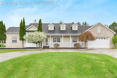 5169 Pine Lake Forest Ct Fenton Twp, MI 48451